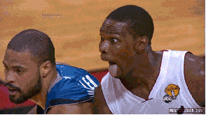courtsidetweets:  Chris Bosh wants to be like Mike.  #Heat #NBA http://courtsidetweets.com