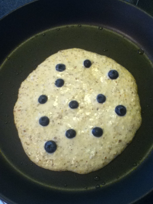 Breakfast this morning!! Greek yogurt and blueberry pancake :) It smelled like cake batter! So yummy