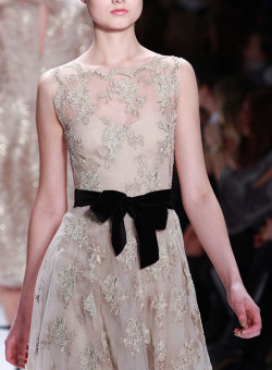 phe-nomenal:  Monique Lhullier Fall 2011