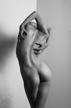 Chiaroscuro Nude: black and white nude art.