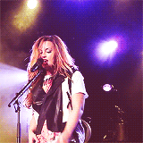 livelifeascrazyasyoucan:  ‘II’m not super mode, l still eat Mc’ Donalds…’ Ijust love this girl and I love this song.. <3