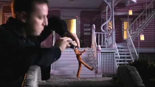A while ago I posted a high resolution version of that Coraline Gif that’s been making rounds around the internet. I still can’t let it go yet. Here’s a slow motion version so you can see the beautiful poses. It looks so awesome.