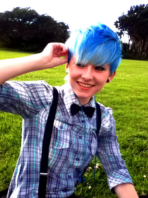I'm a beautiful wreck... a colorful mess.