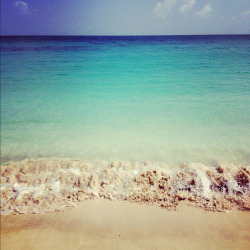 hidingmstar:  Playa Prieta, Vieques, PR