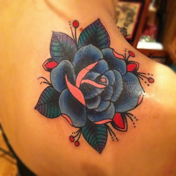 kikecastillotattoos:
“ Cover up !! Thank you :) @racq_cityy (Taken with Instagram at Brightside tattoo shop)
”
a better picture