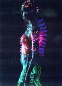 shoulderblades:alexander mcqueen for givenchy, fall/winter 1999-00 photographed by thierry orban