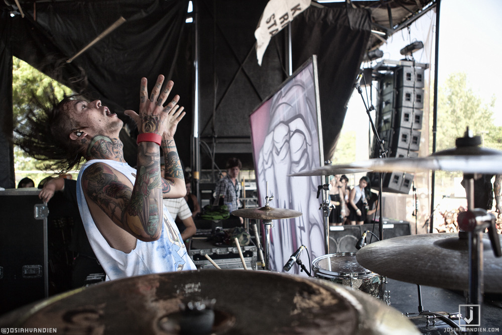 piercetheveil:  WARPED TOUR PHOTO DIARY- UNIONDALE &amp; HARTFORD.