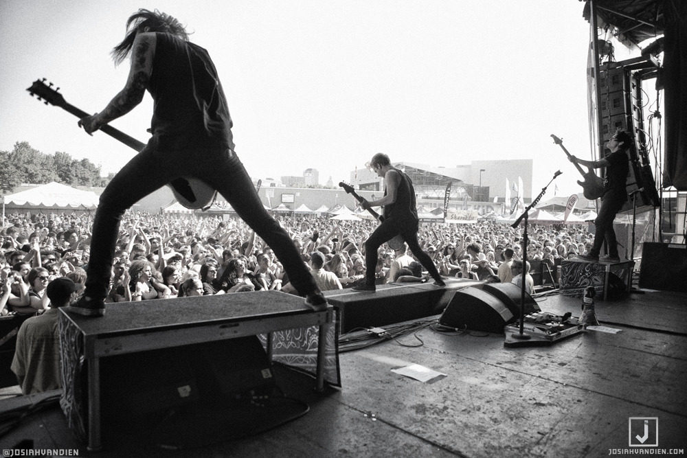 piercetheveil:  WARPED TOUR PHOTO DIARY- UNIONDALE &amp; HARTFORD.
