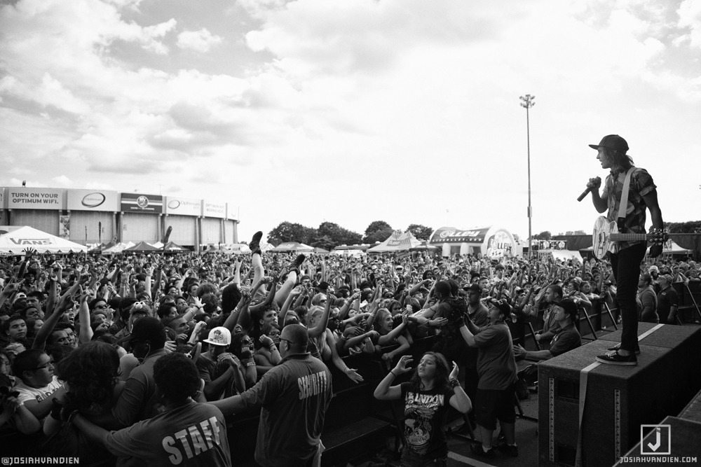 piercetheveil:  WARPED TOUR PHOTO DIARY- UNIONDALE &amp; HARTFORD.