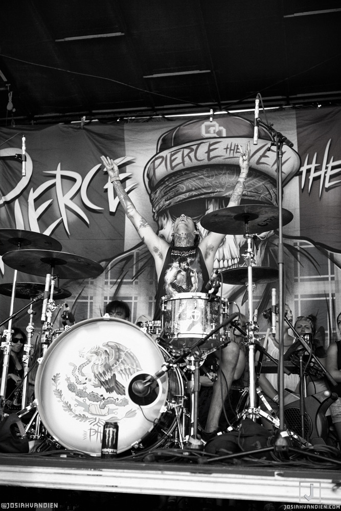 piercetheveil:  WARPED TOUR PHOTO DIARY- UNIONDALE &amp; HARTFORD.