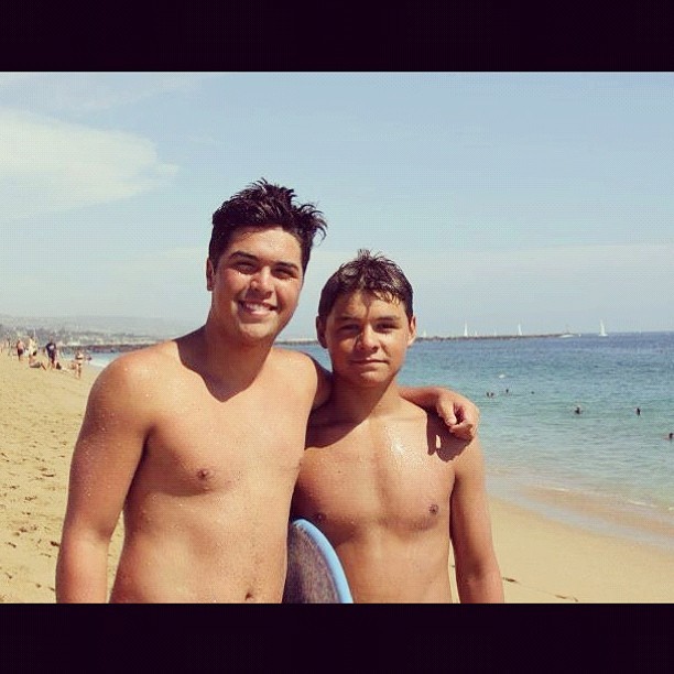 pootwentz-deactivated20200609:  beach bros! 