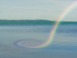 hawtblawg:  dyslexcya:  moaning-corpse:  buddhabrot:  “rainbow’s end”   where the fuck da’ gold at?  omg  Wow this is amazing 