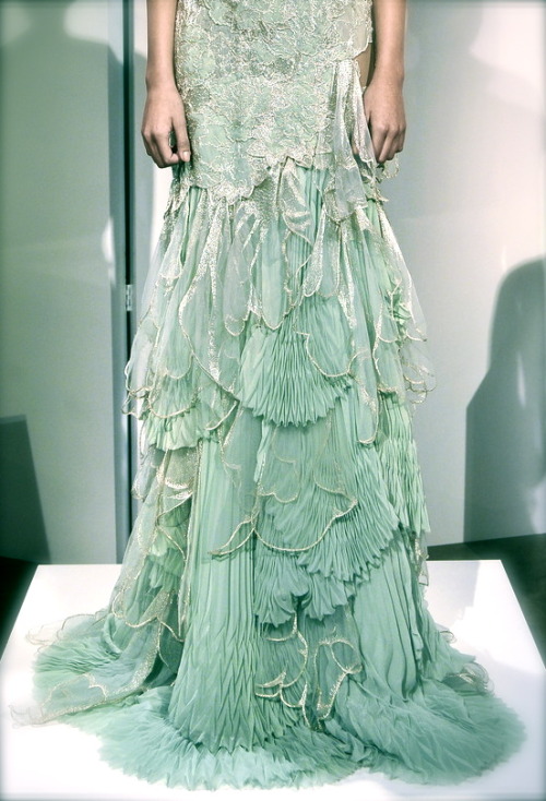agameofclothes:Marchesa gown for Wylla Manderly