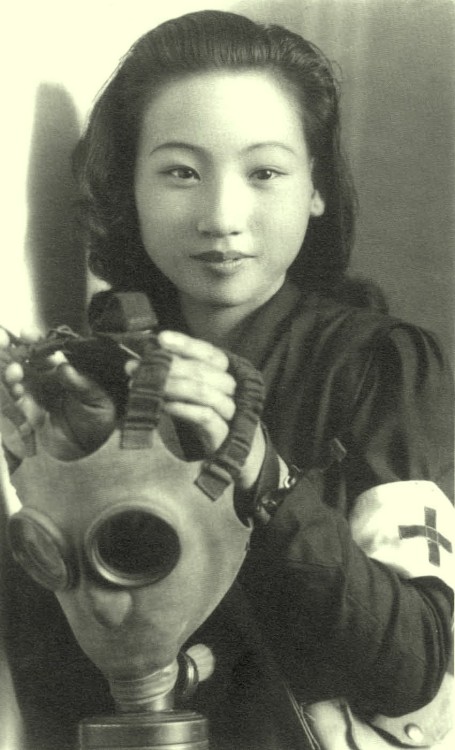 I like gas masks.
