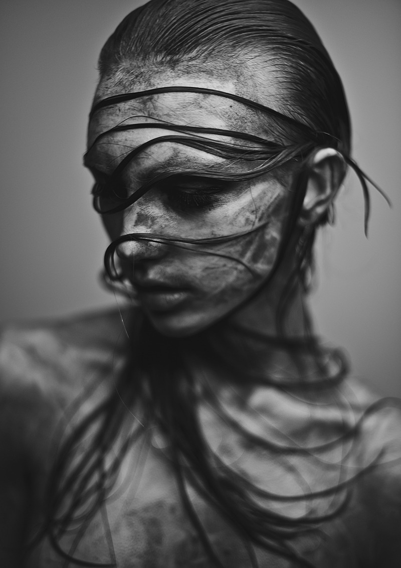 mathieuvladimir:  Sophie (Select Models Mgmt) Make-up: Paula Valencia Hair: Alex