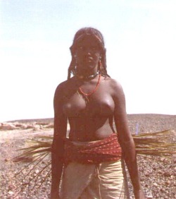 suiradel:  afar girl 