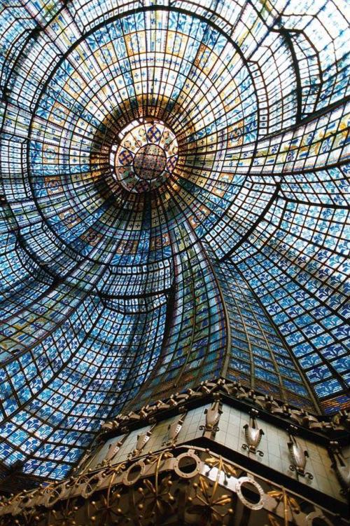 opticoverload: This elaborate stained-glass cupola dome inside Magasins du Printemps, Paris, France 