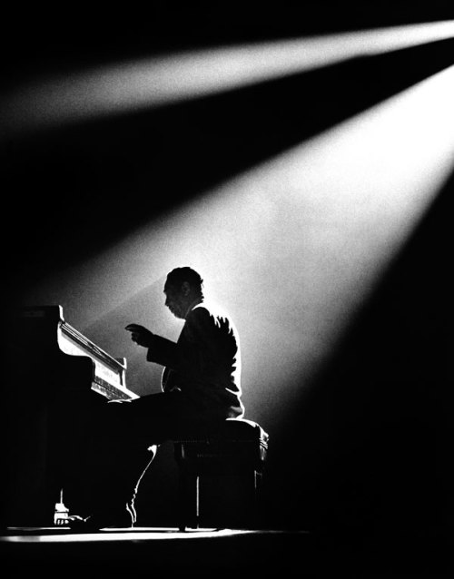 indypendentmusic:  Duke Ellington, Olympia Theater, Paris, by Herman Leonard (1958)   