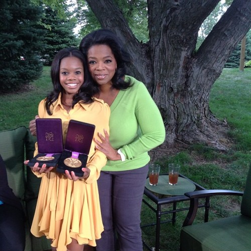 girlwithgreenglasses:apsies: Gabs and me in her Iowa backyard. (via Photo by oprahwinfrey • Instagra