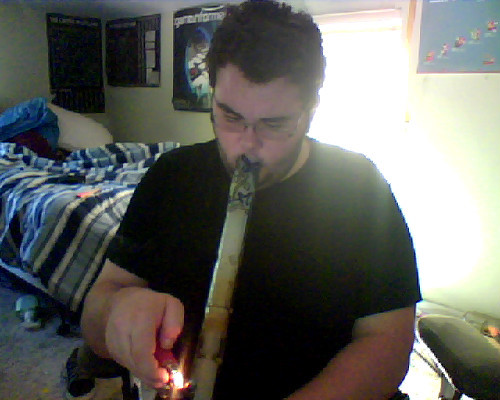 videogamesandmaryjane:  Happy 4:20 West Coast! Stay Lifted! c:  can you start liking my shit? i like ur blog to stay faded >_