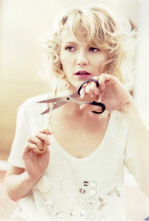 bohemea: Kirsten Dunst: The Childlike Empress - Lula #5 by Nick Haymes, 2007 you&rsquo;re so pre