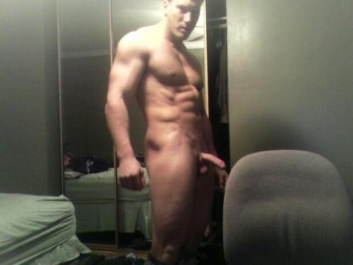 hegetsmegoing:   26 year old built stud from San Diego, CA… says he’s a bouncer at a club. Woof. 