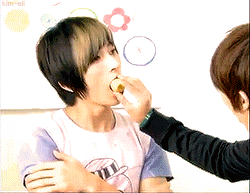 babybakuu:  Hoon’s eggs can make you stronger. (◕‿◕✿) 