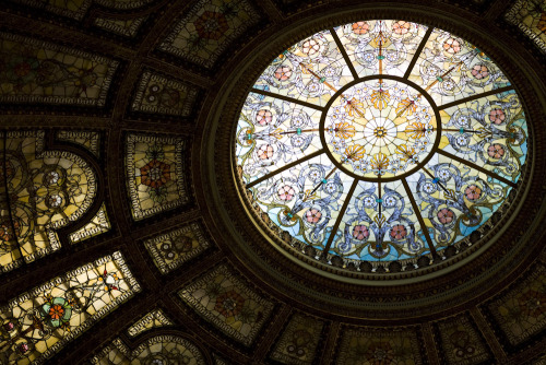 artnouveaustyle: Stained glass skylight by Louis Comfort Tiffany at the Chicago Cultural Center, USA