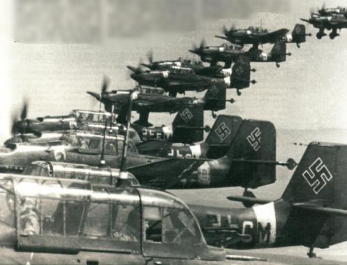 holyshithistory:A flight of Ju87 Stuka dive-bombers over Britain.