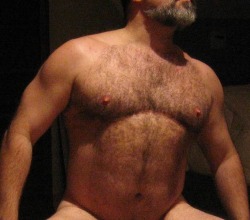 manlyandhairy:  Nips 