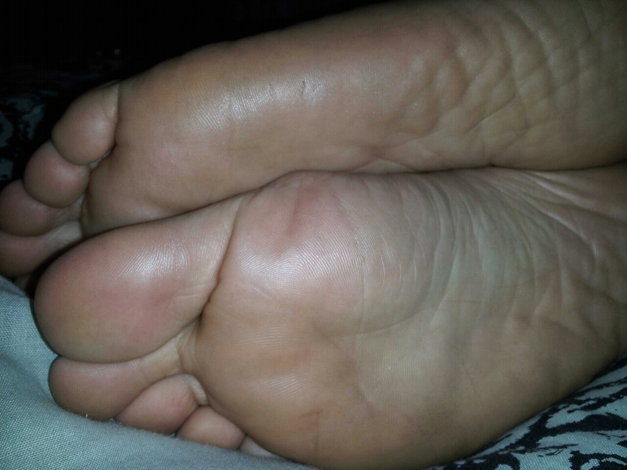Wife&rsquo;s feet
