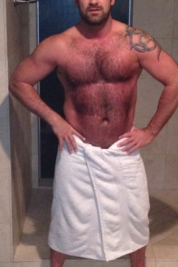 gayhawk99:  Yes, please….