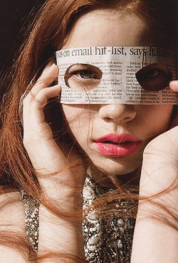 Skalty:  Do You Read Me? Model : Annie Beust By Magic Magic Magic On Flickr. 