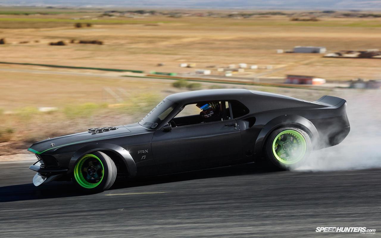 jimmy-nuss:  Drifting!