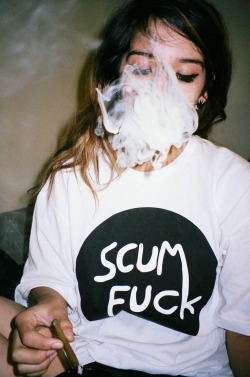 wastedyouth-l:  grunge blog! check it outt!