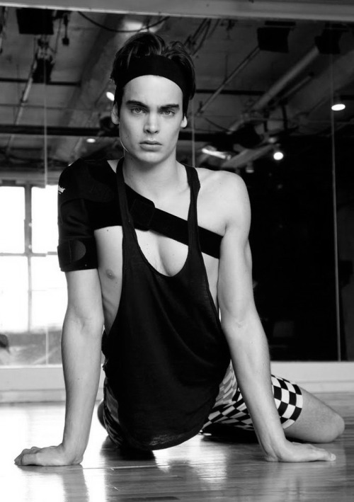 mansexfashion:  http://mansexfashion.tumblr.com/  Mitch Baker 