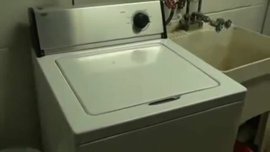 drewster321:anoia:colorfulrussianfireworks: I HAVE MISSED THIS VIDEO MORE THAN ANYTHING IN THE ENTIRE FUCKING WORLD COME TO MAMA YOU FUCKIN TRIBAL ASS FUNKY WASHING MACHINE    Omg I love this so much lol