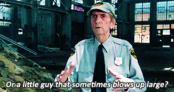 disorganizationxiii:  theradicaldame:  batmaned: The Avengers deleted scenes - Bruce