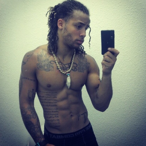 talldaddy:  www.talldaddy.tumblr.com 