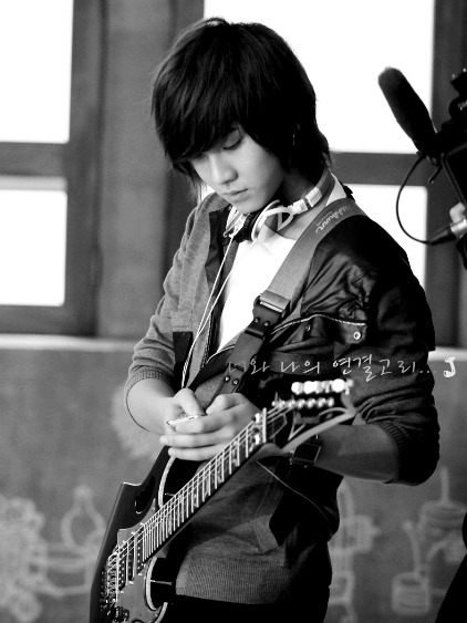 mr-cloud-prince:   사랑하는 승현 오빠~ 생일 축하합니다!   