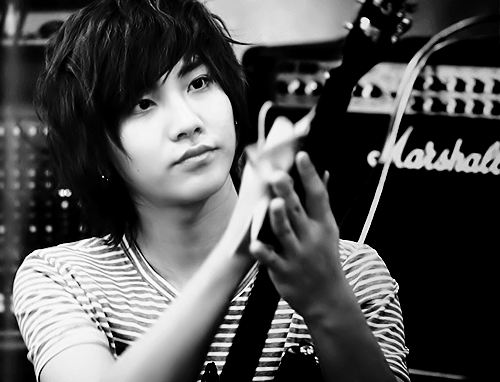 mr-cloud-prince:   사랑하는 승현 오빠~ 생일 축하합니다!   