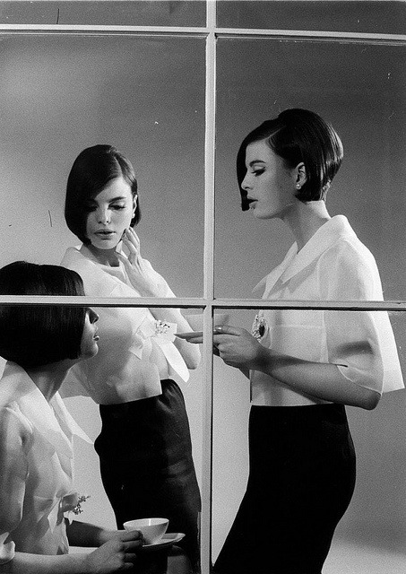 vampdreaminginhollywood:  The Dee Triplets, 1964 Photographed for LIFE Magazine 