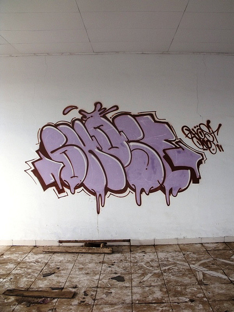 the-hustle:  purple…!! By hollaghost