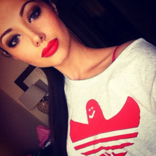 Drop.Dead.Beautiful: Photo
