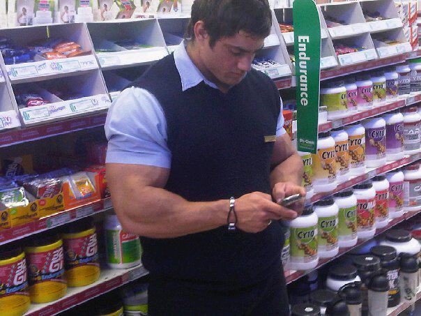hypermusculinity:  STAGGERING