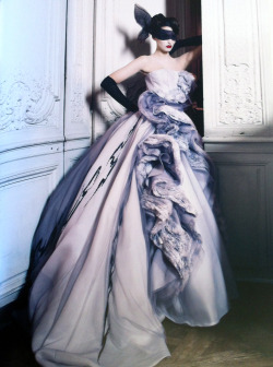 darkangelsbride:  Christian Dior Haute Couture