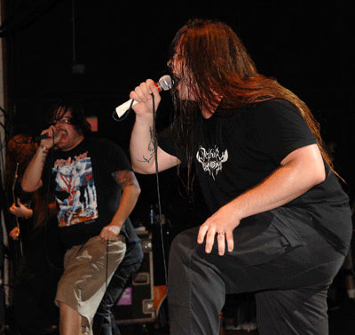 sic-misanthrope:  death-vultures:  Trevor Strnad (The Black Dahlia Murder) with George