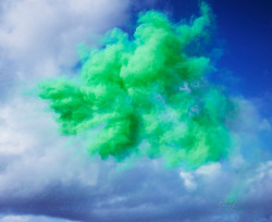 krgkrg:  Photographs of pigment in the air,