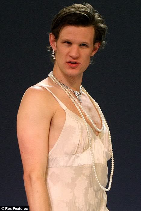 i dont usually reblog things about these people but CHRIS EVANS LOOKS GORGEOUS