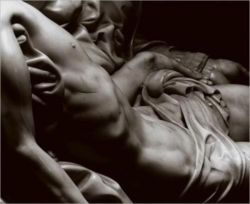 mventus: Michelangelo Buonarroti: Pieta. Marble (174 x 195 cm) , 1499. (Detail)